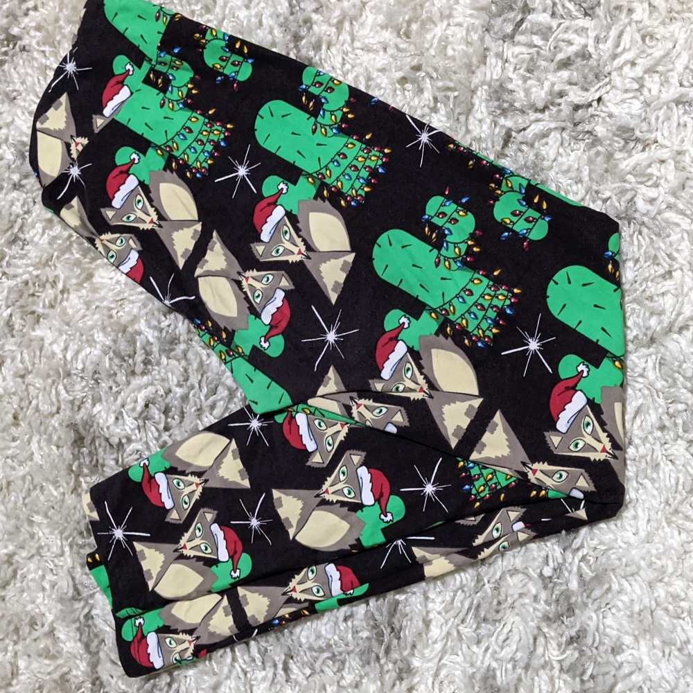 LuLaRoe leggings Christmas Fox and Saquaros